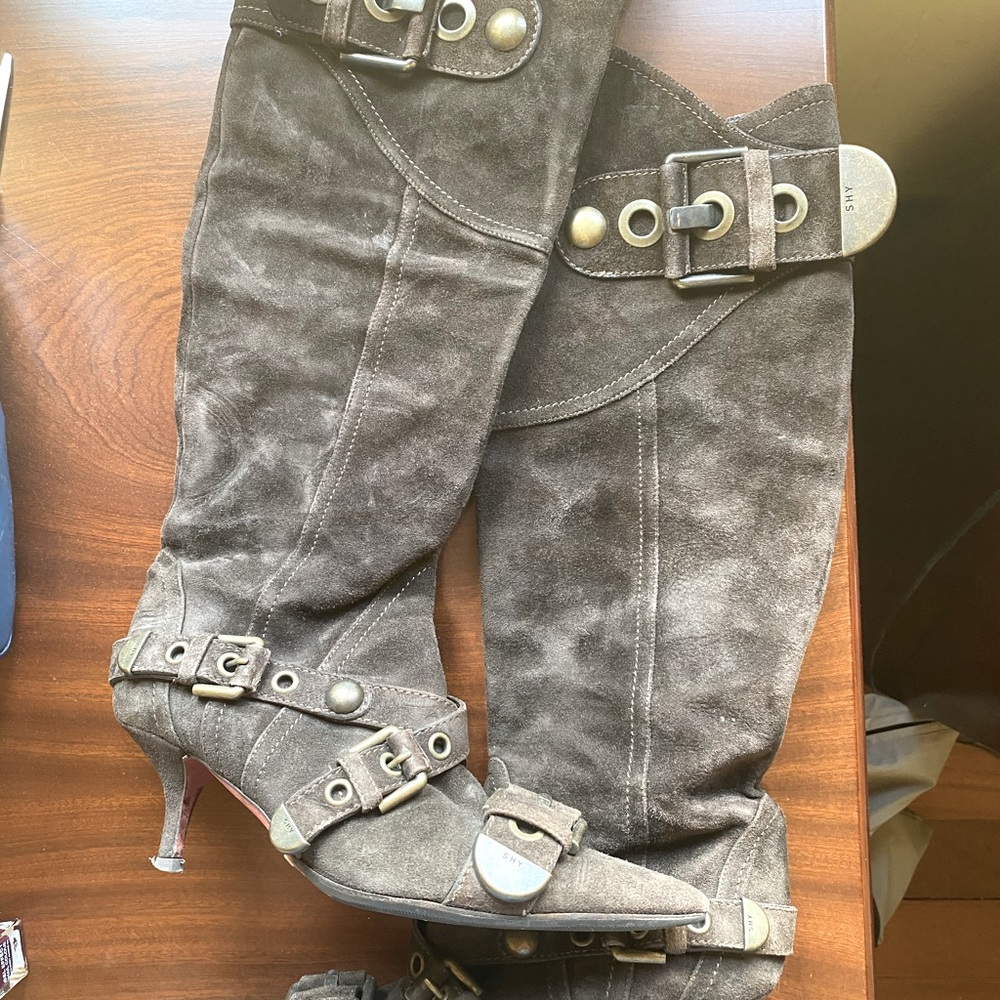 Shy boots knee heigh boots suede